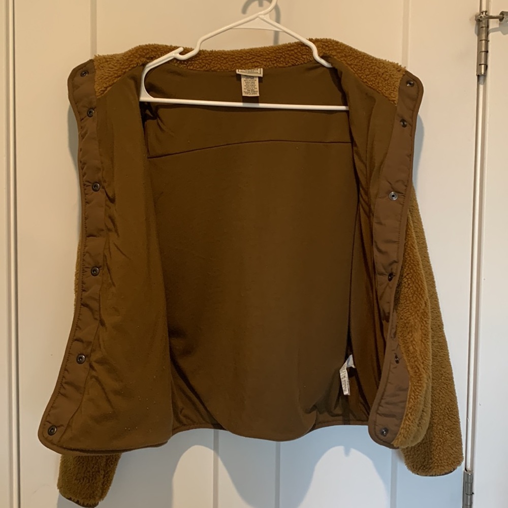 L.L. Bean Women's Mustard/Tan Sherpa Jacket - Picture 8 of 9